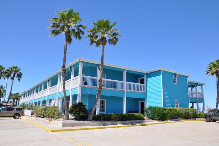 Plantation Suites & Conference Center