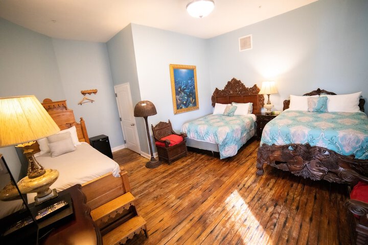 Oaak Tree Hotel