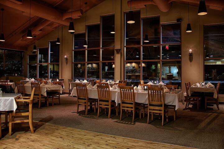 Holiday Inn Hotel & Suites Osoyoos by IHG