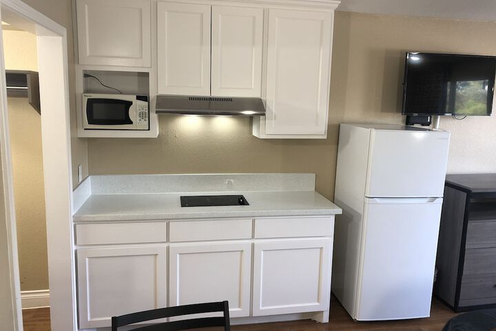 Room 3 of 17