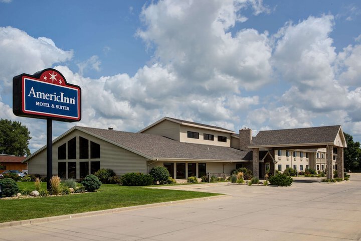 Hotel 2 of 50