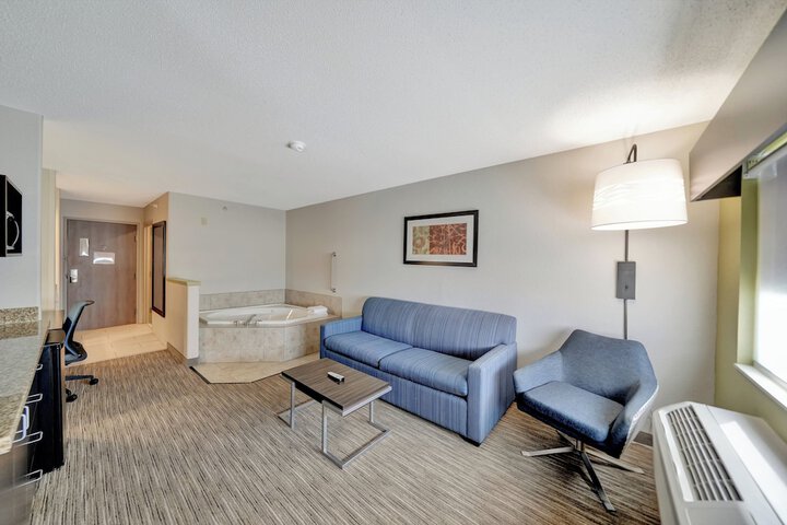 Room 62 of 163