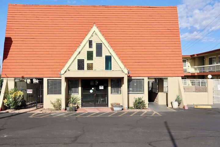 Hotel 3 of 27