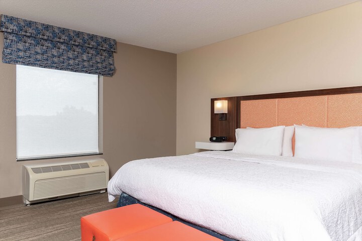 Room 8 of 36