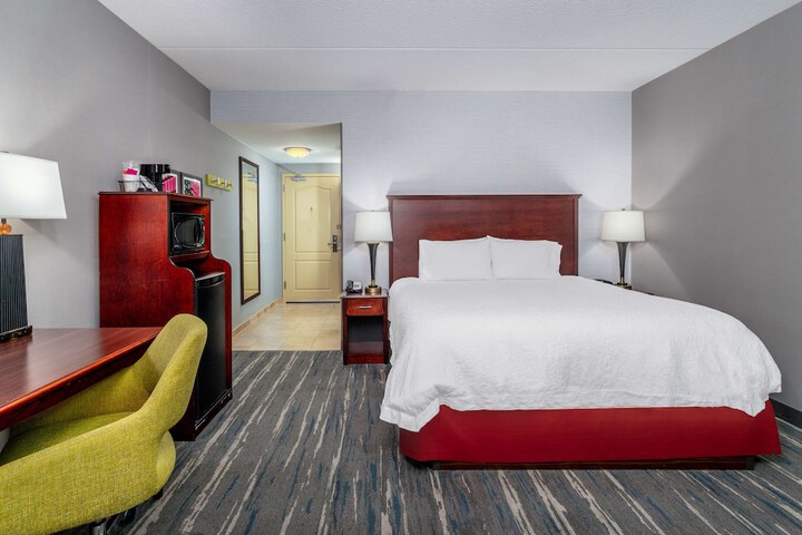 Room 13 of 42