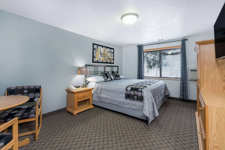 Room 19 of 31