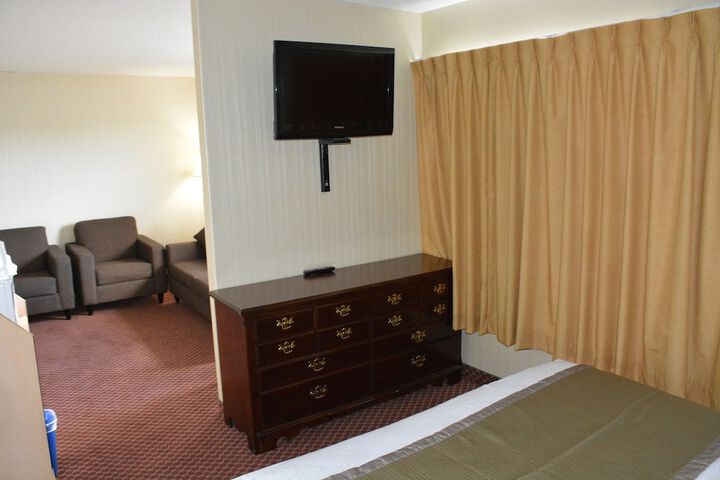 Room 9 of 39