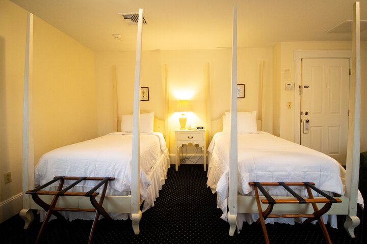 Room 28 of 81