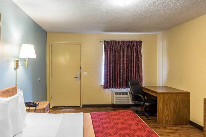 Room 58 of 71