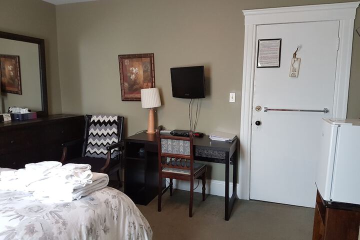 Room 48 of 51