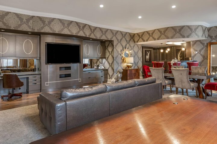 The Fort Garry Hotel Spa and Conference Centre, an Ascend Collection Hotel