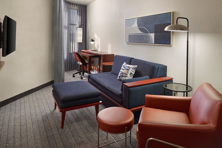 Room 16 of 34