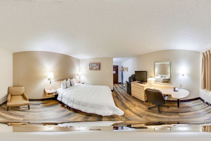 Room 15 of 44