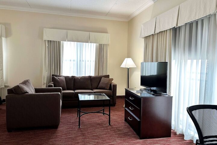 Room 10 of 62