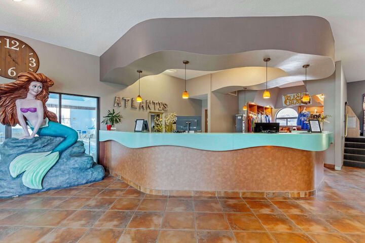 Hotel Interior 41 of 134
