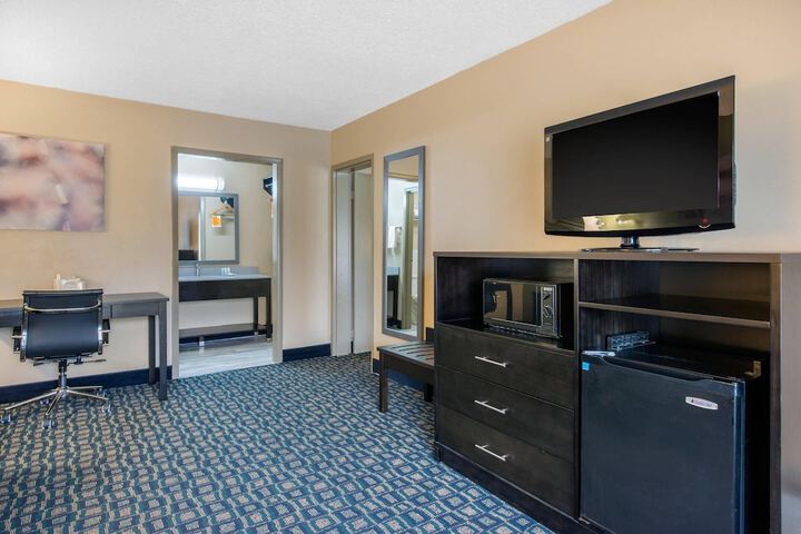Quality Inn & Suites Brooksville I-75 / Dade City