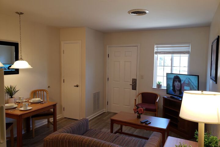Room 10 of 34