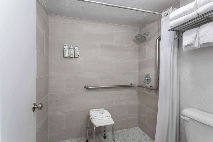Room 45 of 69