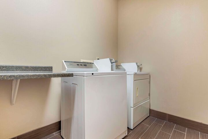 Comfort Inn & Suites Grinnell near I-80