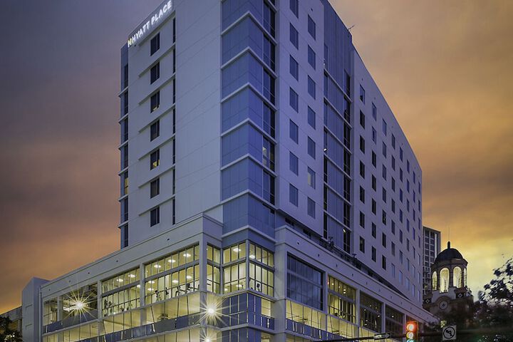 Hyatt Place St. Petersburg / Downtown