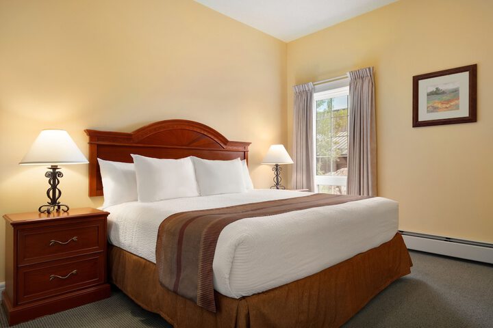 Room 10 of 27