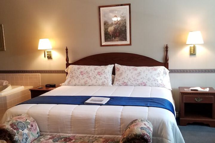 Room 35 of 125