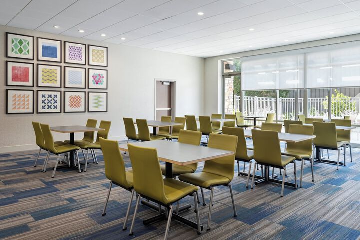 Holiday Inn Express & Suites Madison West - Middleton by IHG