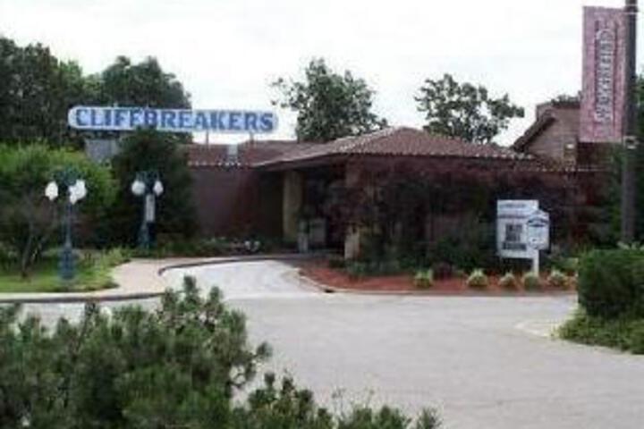 Hotel 3 of 8