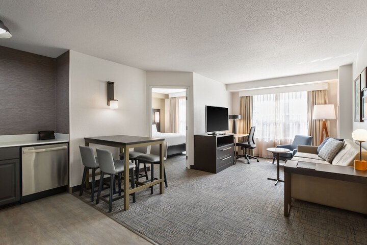 Residence Inn by Marriott Madison West / Middleton