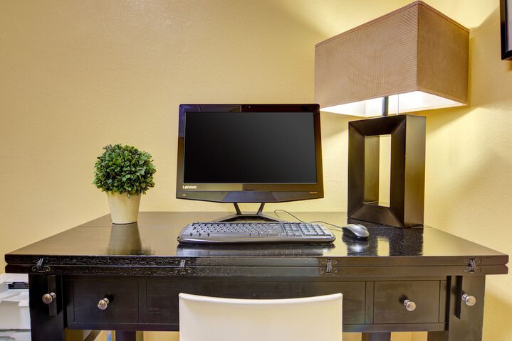 Business Center 41 of 41