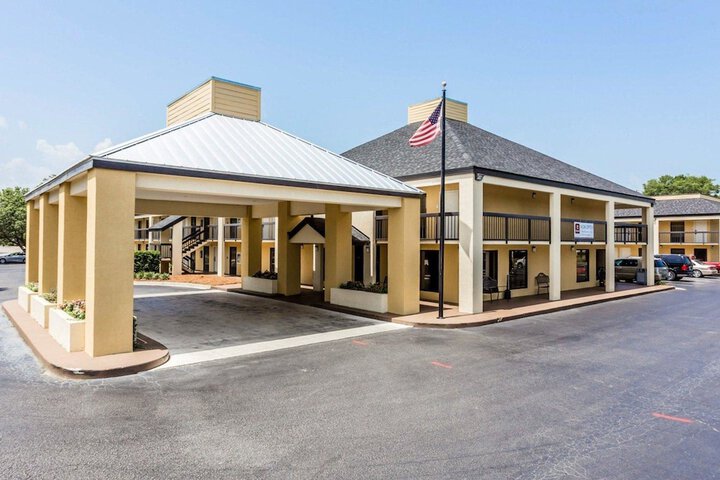 Hotel 2 of 38