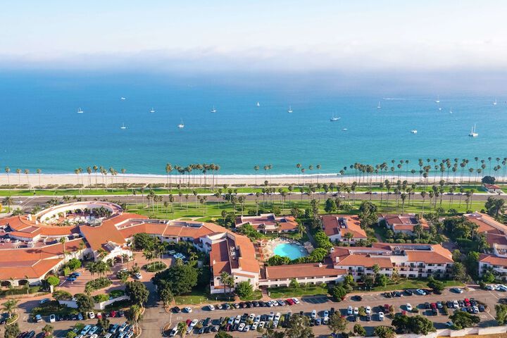 Hilton Santa Barbara Beachfront Resort