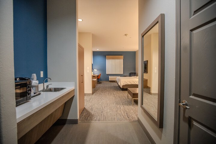 Room 55 of 87