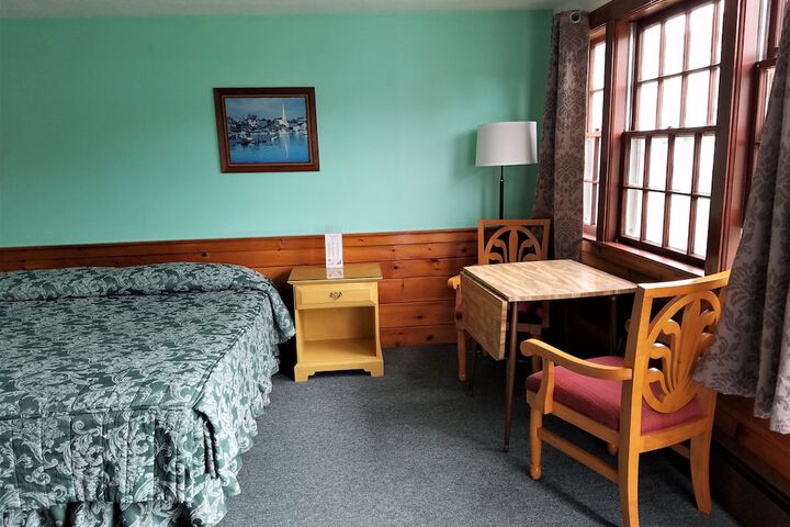 Room 37 of 37