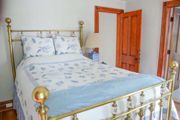 Room 19 of 29