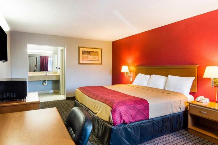 Econo Lodge Wichita Falls Downtown