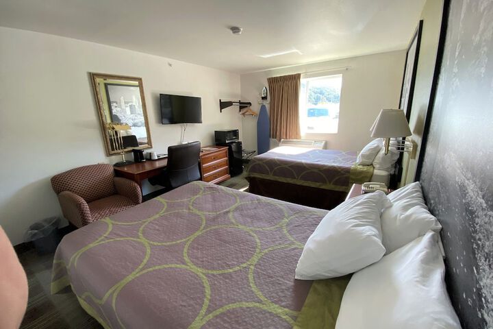 Room 15 of 35