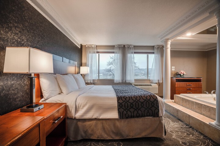 Room 42 of 84