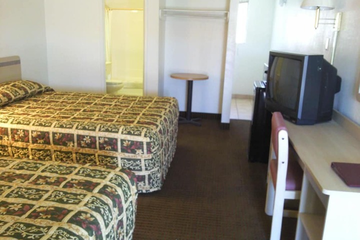 Room 16 of 30
