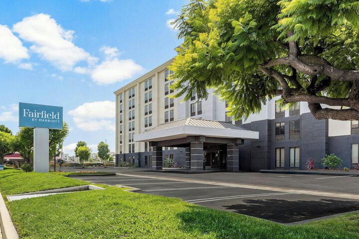 Fairfield Inn & Suites Anaheim North / Buena Park.