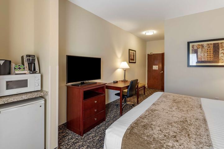 Room 9 of 38