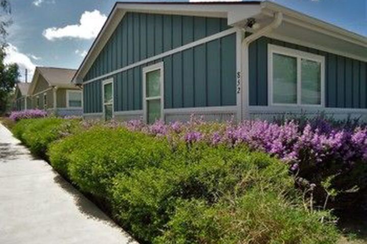 Karnes City Cottages