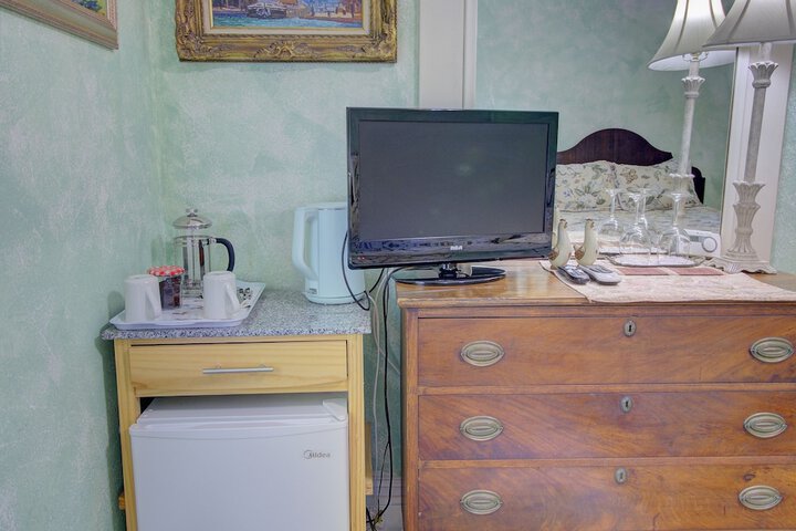 Room 56 of 156