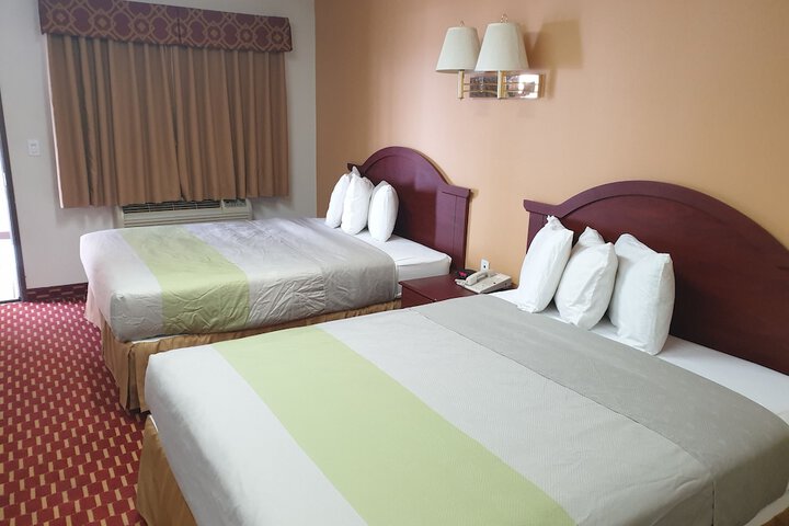 Room 17 of 35