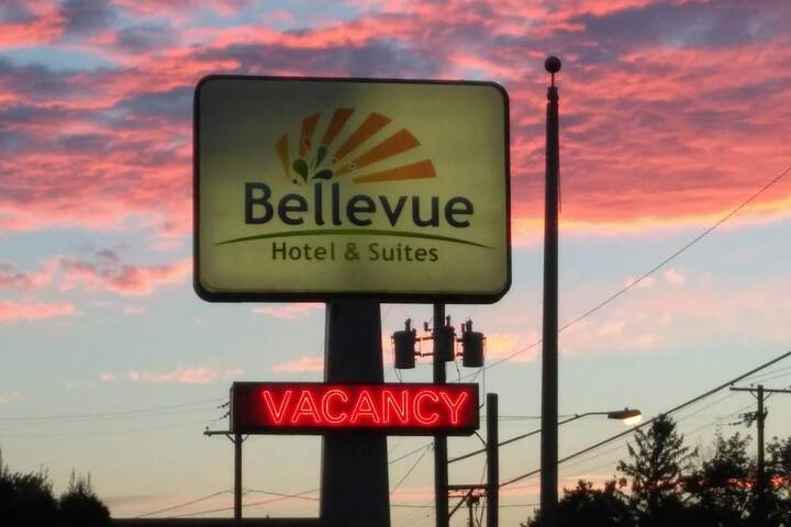 Bellevue Hotel & Suites