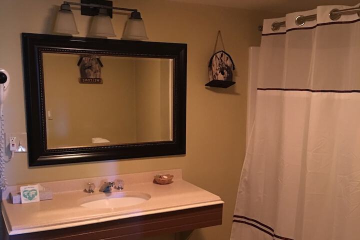 Room 53 of 86