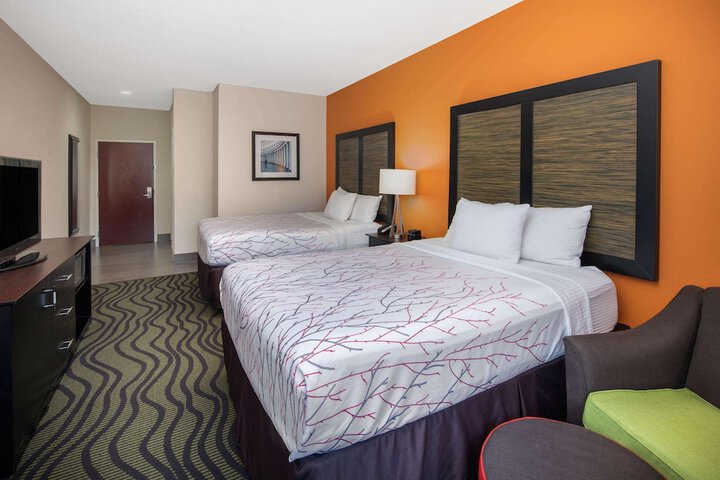Room 14 of 30
