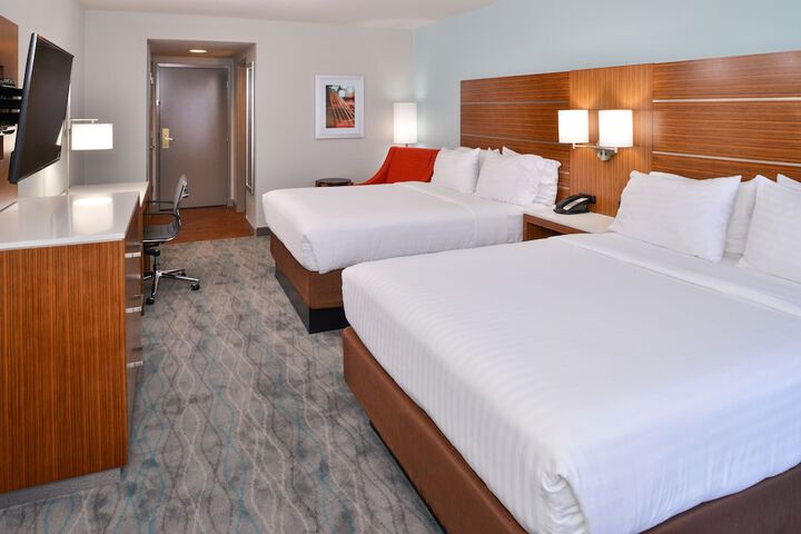 Room 32 of 54