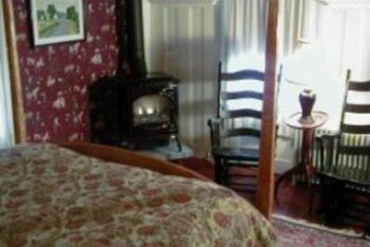 The Tolland Inn