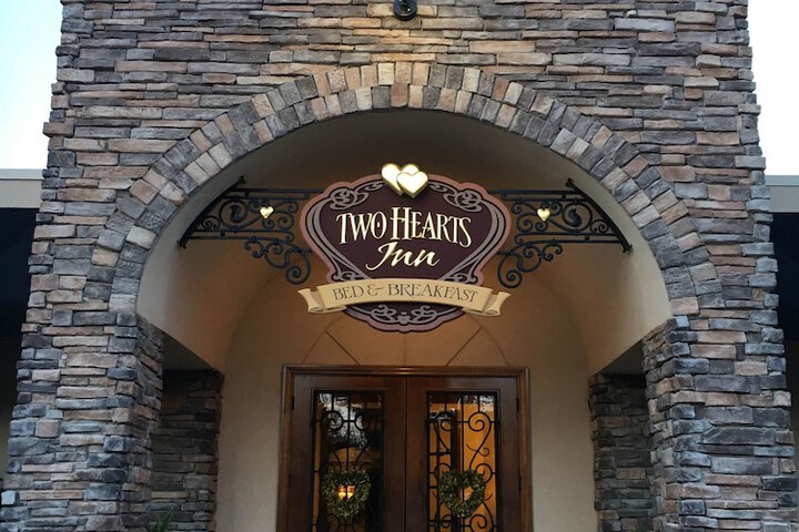 Two Hearts Inn